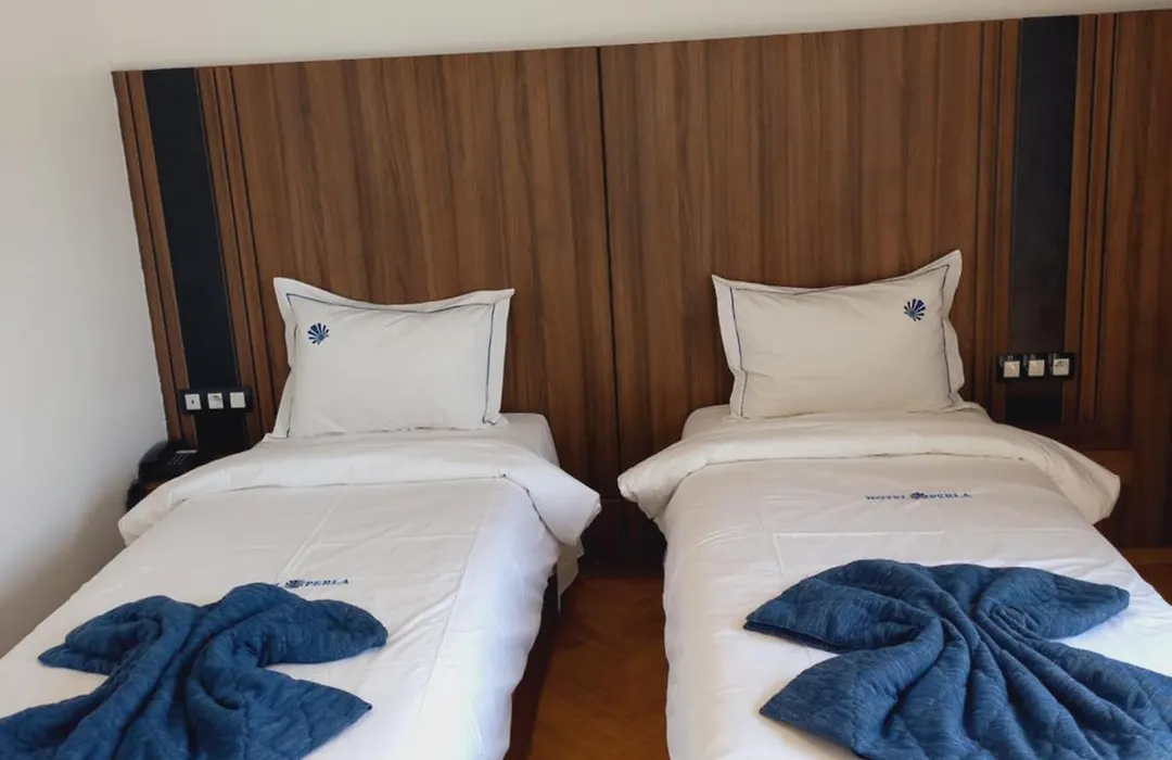 Hôtel La Perla-1